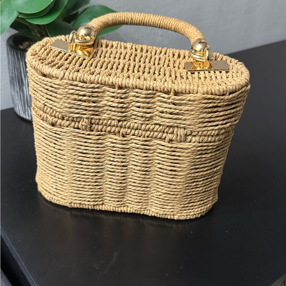 Commense Elegant Tan Woven Handbag - Picture 4 of 10